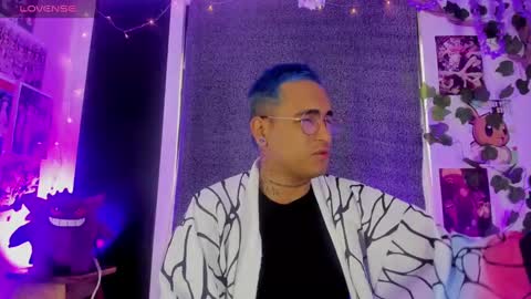 Christian Wang online show from 01/13/25, 01:06