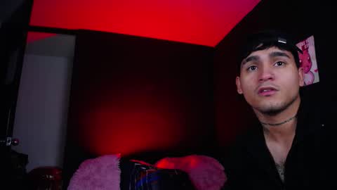 Christian Wang online show from 09/25/25, 01:20