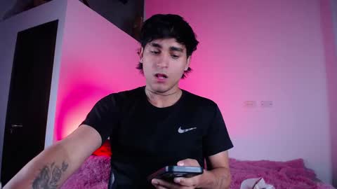 Christian Wang online show from 10/13/25, 01:16