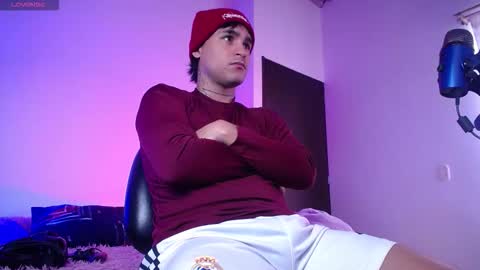 Christian Wang online show from 10/27/25, 06:45