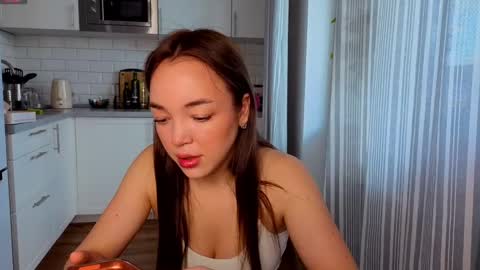 ChrissBerryy online show from 04/27/26, 03:48