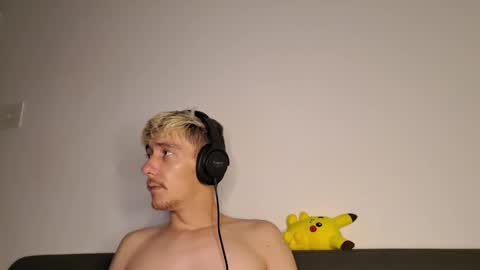 Christopher online show from 11/24/25, 11:37