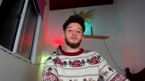 Snapshot of chrisstianford chatting on 12/20/25, 08:10 Hi dont forguet to follow me online show from 12/20/25, 08:10