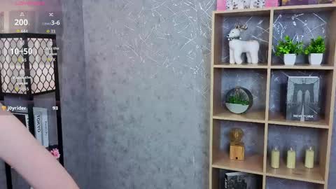 Christa online show from 05/11/26, 04:04