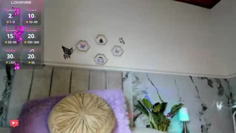 Snapshot of christal_cutee chatting on 09/13/25, 04:56 Christal online show from 09/13/25, 04:56