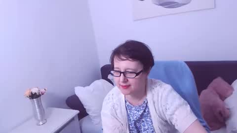 Christa online show from 01/10/25, 04:33