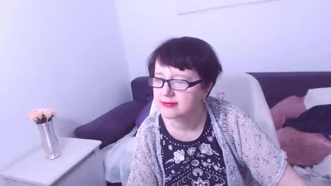 Christa online show from 02/10/25, 05:03