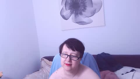 Christa online show from 10/09/25, 07:23