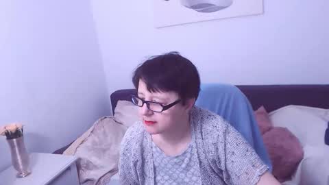 Christa online show from 11/12/25, 08:30