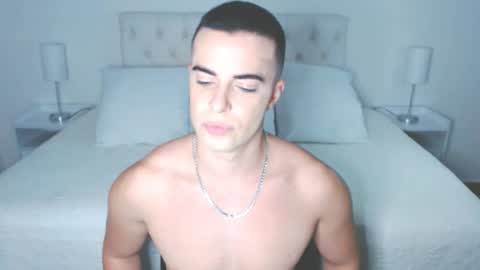 christiandiorx online show from 11/01/25, 12:12