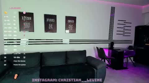 Snapshot of christianlevine_ chatting on 02/12/25, 11:09 UPVOTE ME ------ ILL DO SOMETHING FOR FREE online show from 02/12/25, 11:09