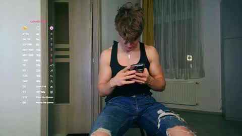 Snapshot of christianlevine_ chatting on 11/19/25, 03:56 UPVOTE ME ------ ILL DO SOMETHING FOR FREE online show from 11/19/25, 03:56