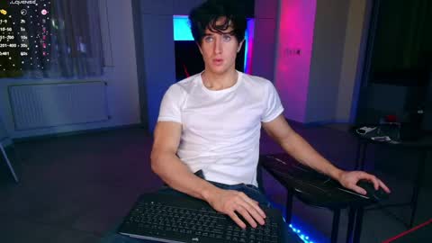 Snapshot of christianlevine_ chatting on 06/05/26, 08:14 UPVOTE ME ------ ILL DO SOMETHING FOR FREE online show from 06/05/26, 08:14