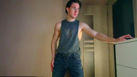 Snapshot of christianlevine_ chatting on 07/14/26, 03:11 UPVOTE ME ------ ILL DO SOMETHING FOR FREE online show from 07/14/26, 03:11