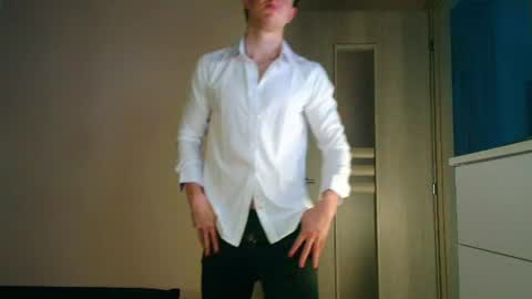 Snapshot of christianlevine_ chatting on 07/15/26, 07:41 UPVOTE ME ------ ILL DO SOMETHING FOR FREE online show from 07/15/26, 07:41