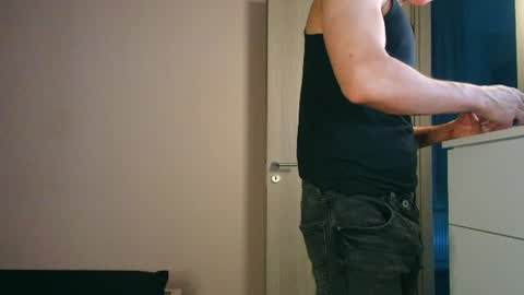 Snapshot of christianlevine_ chatting on 07/18/26, 06:01 UPVOTE ME ------ ILL DO SOMETHING FOR FREE online show from 07/18/26, 06:01