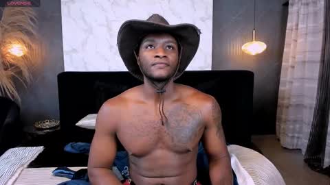 Snapshot of christianlewis_ chatting on 03/04/25, 03:22 Christian Lewis online show from 03/04/25, 03:22