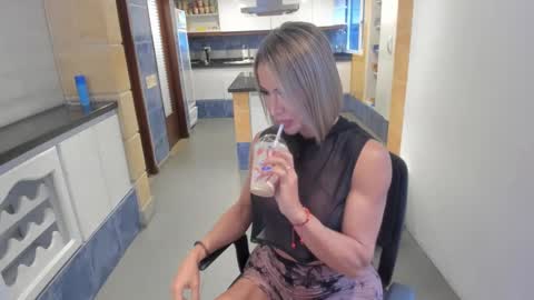 Christiekroes online show from 02/18/25, 10:03