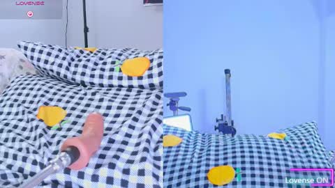 Christin online show from 12/16/25, 01:10