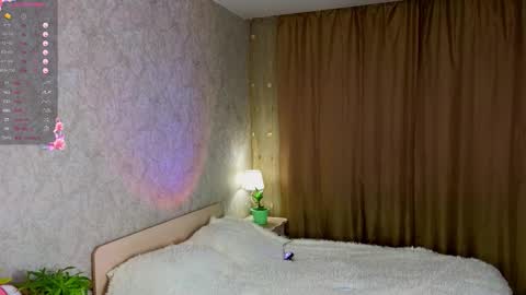 Snapshot of christina_hammond chatting on 11/14/25, 01:43 Ann online show from 11/14/25, 01:43