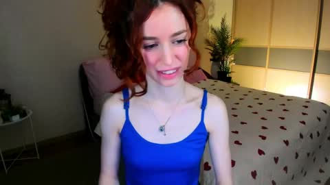 christinaconteeree online show from 06/06/26, 07:51