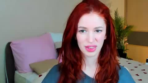 christinaconteeree online show from 06/20/26, 03:20