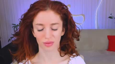 christinaconteeree online show from 06/24/26, 07:35