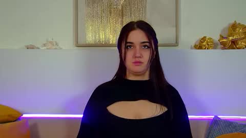 Christina online show from 09/29/25, 06:46