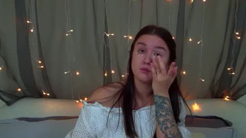 Christina online show from 11/28/25, 08:55