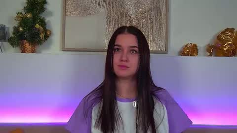 Christina online show from 12/02/25, 06:58