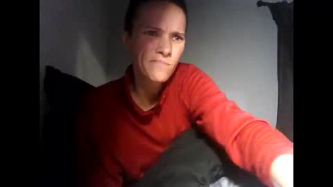 Christina Saunters online show from 02/04/25, 05:53