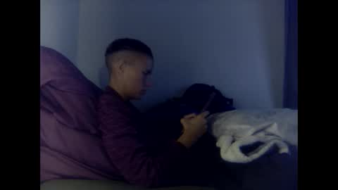 Christina Saunters online show from 02/12/25, 05:05