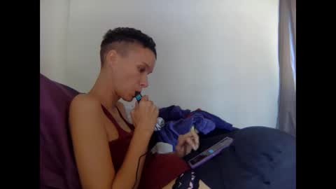 Christina Saunters online show from 02/23/25, 06:01