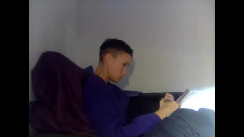 Christina Saunters online show from 03/05/25, 03:51