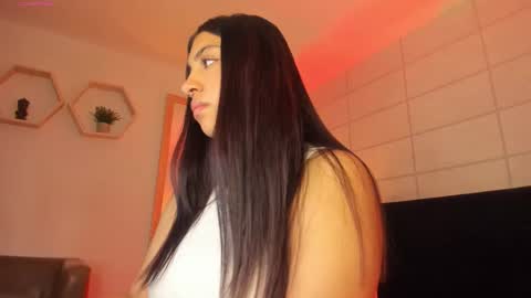 Christine  online show from 11/07/25, 12:05