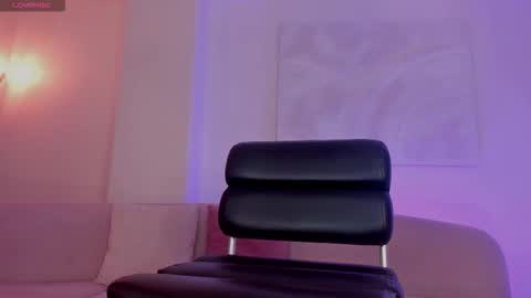 Snapshot of christineford1 chatting on 10/31/25, 01:34 Christine Ford online show from 10/31/25, 01:34