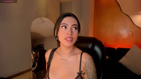 Snapshot of christineford1 chatting on 12/04/25, 12:47 Christine Ford online show from 12/04/25, 12:47