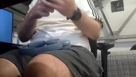 christopher232323 online show from 12/31/24, 06:05