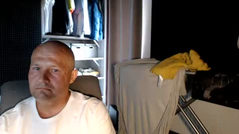 Snapshot of christopher_37763920 chatting on 07/06/26, 09:39 christopher 37763920 online show from 07/06/26, 09:39