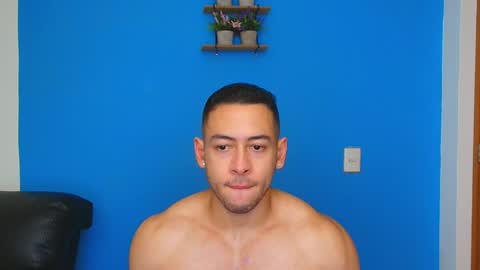 Snapshot of christopher_w chatting on 01/26/25, 11:18 Christopher online show from 01/26/25, 11:18