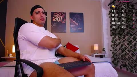 Snapshot of christopherblack_ chatting on 03/02/26, 01:07 Christopher Black online show from 03/02/26, 01:07