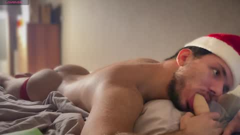 Snapshot of christophertan chatting on 12/10/24, 01:22 Christopher online show from 12/10/24, 01:22