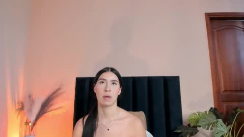 Snapshot of christy_seaa chatting on 11/18/25, 06:34 Christy online show from 11/18/25, 06:34