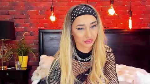 christyna_ross online show from 03/22/26, 08:23