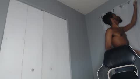 Snapshot of chrisvacherx chatting on 12/11/24, 01:49 ChrisVacherx online show from 12/11/24, 01:49