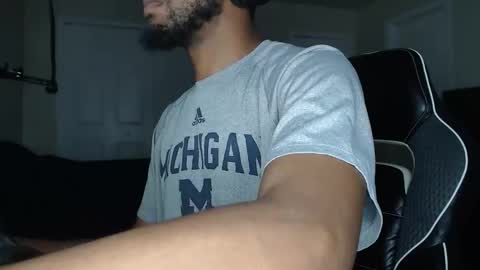 Snapshot of chrisvacherx chatting on 09/12/25, 02:44 ChrisVacherx online show from 09/12/25, 02:44