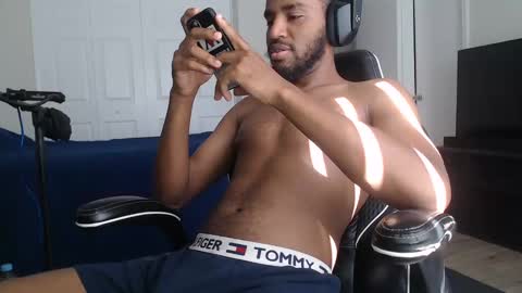 Snapshot of chrisvacherx chatting on 09/27/25, 05:18 ChrisVacherx online show from 09/27/25, 05:18