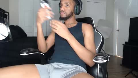 Snapshot of chrisvacherx chatting on 02/14/26, 06:54 ChrisVacherx online show from 02/14/26, 06:54