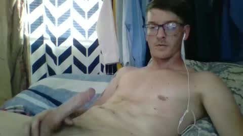 Snapshot of chrisvibess chatting on 04/17/26, 06:22 chrisvibess online show from 04/17/26, 06:22