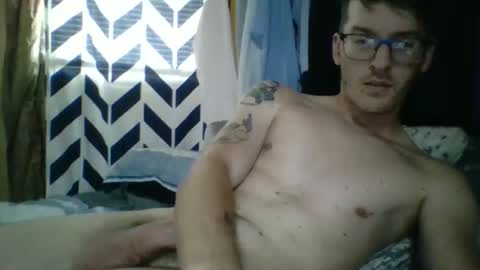 Snapshot of chrisvibess chatting on 04/18/26, 07:58 chrisvibess online show from 04/18/26, 07:58